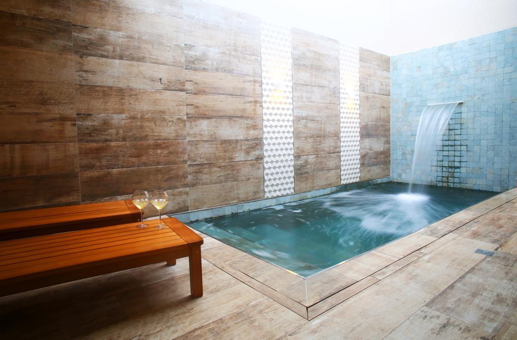Love hotel Zaya Premium