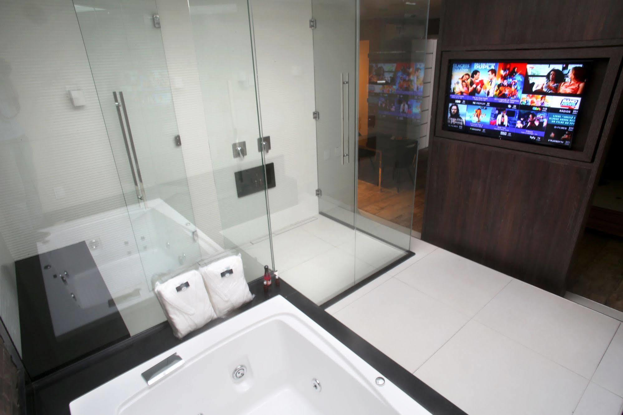 Love hotel Zaya Premium 3*