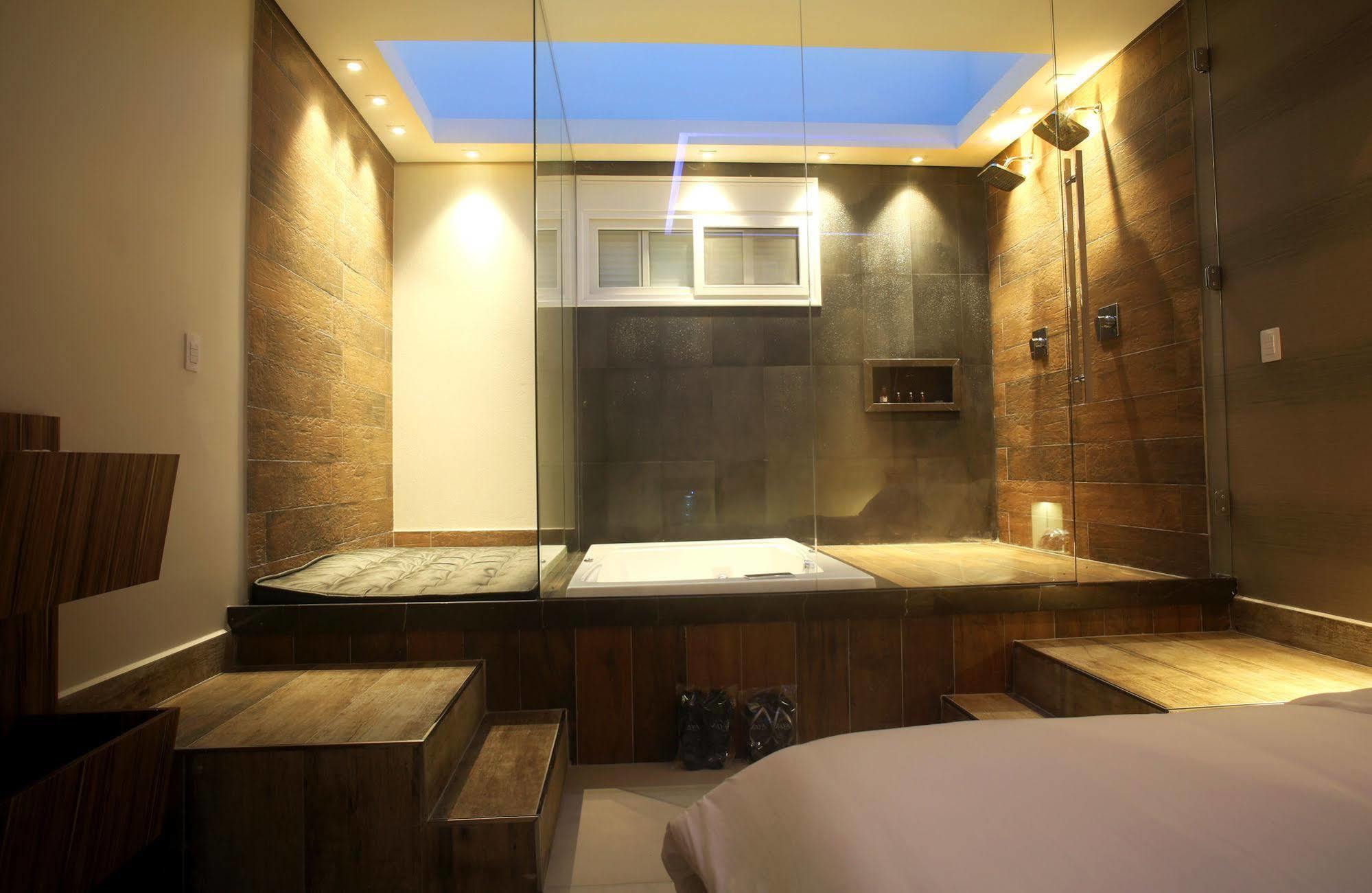 Zaya Premium